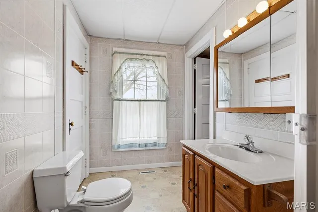 $289,900 | 11086 Old Litchfield Trail, Litchfield, IL 62056