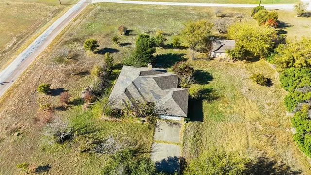 $299,900 | 116 County Road 4651, Rhome, TX 76078