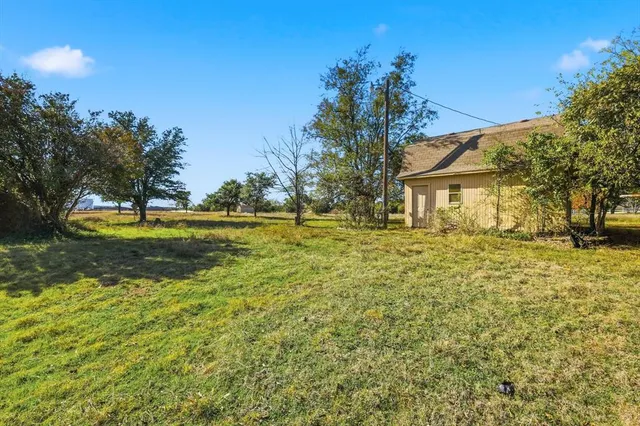 $299,900 | 116 County Road 4651, Rhome, TX 76078