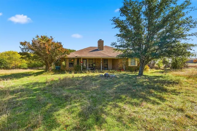 $299,900 | 116 County Road 4651, Rhome, TX 76078