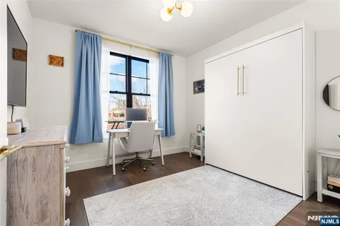 $599,999 | 386 5th Street, Unit 302A, Jersey City, NJ 07302