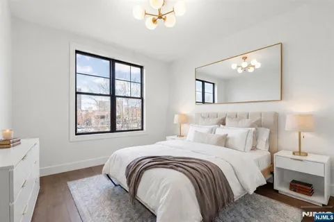 $599,999 | 386 5th Street, Unit 302A, Jersey City, NJ 07302