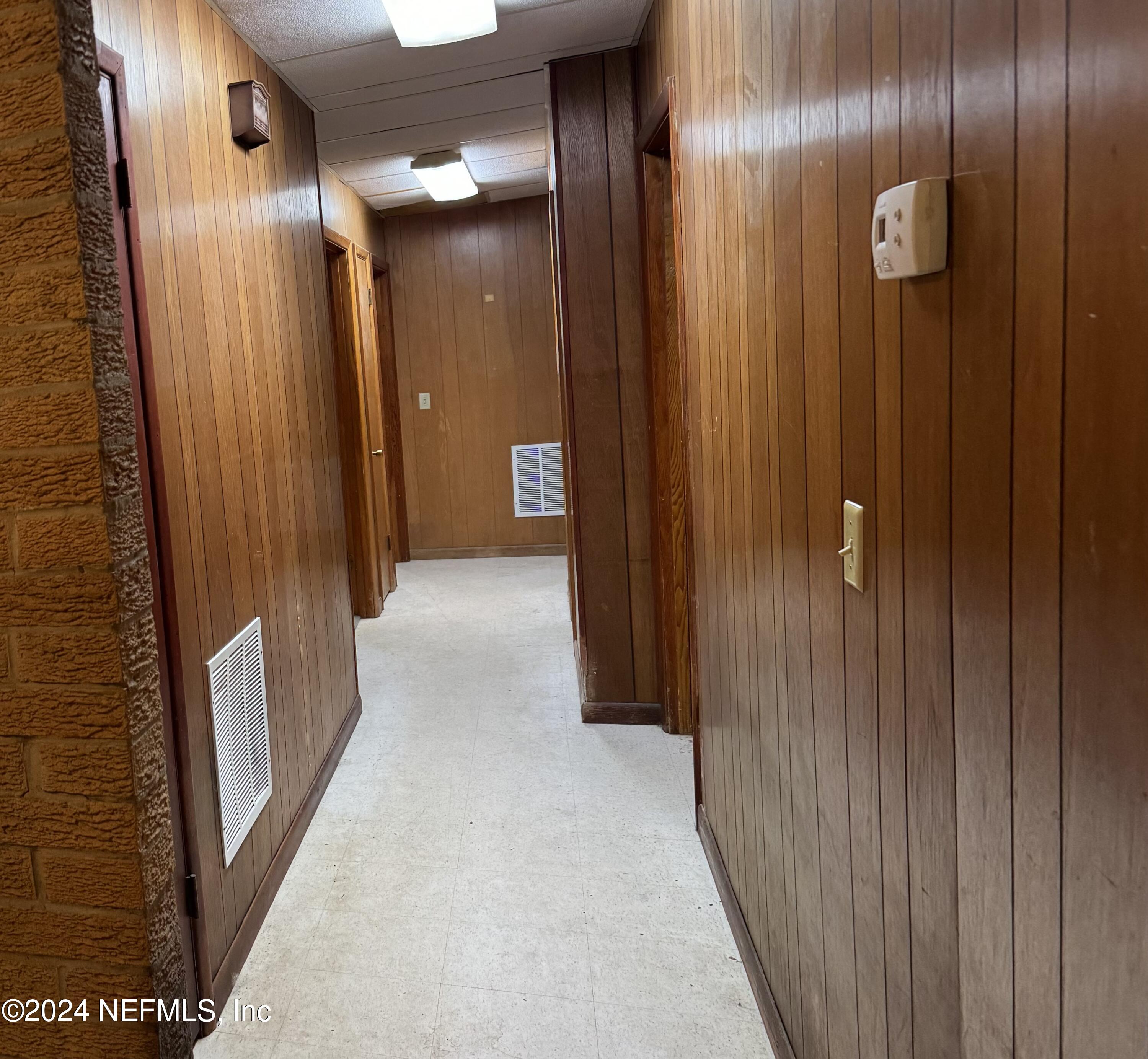 2720 Eagle Street Jacksonville, FL 32216 - Photo 9 of 18 Hallway