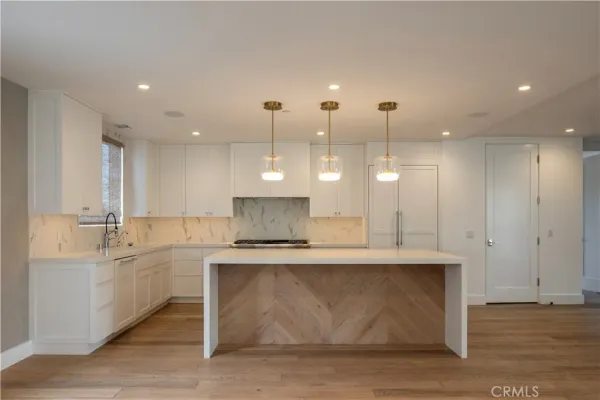 $18,999 | 319 Jasmine Avenue, Corona del Mar, CA 92625