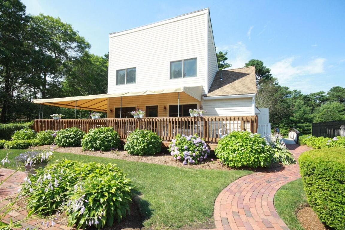 67 Shellback Way, Unit K Mashpee, MA 02649 - Photo 3 of 21 Deer Crossing clubhouse