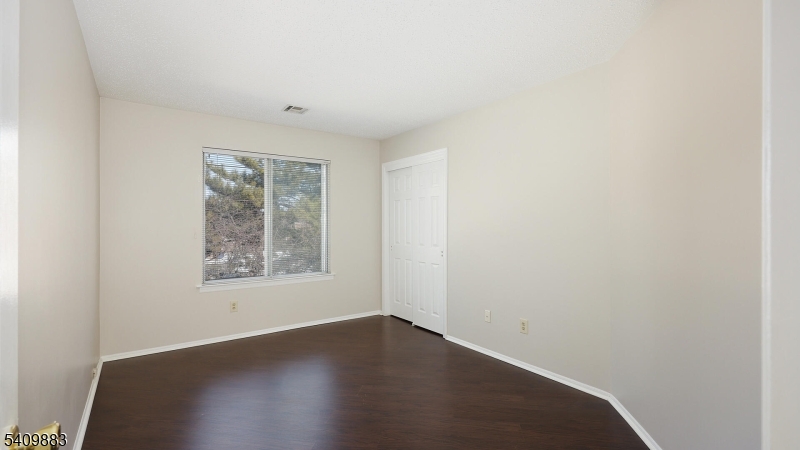 3215 Park Place Springfield, NJ 07081 - Photo 20 of 45