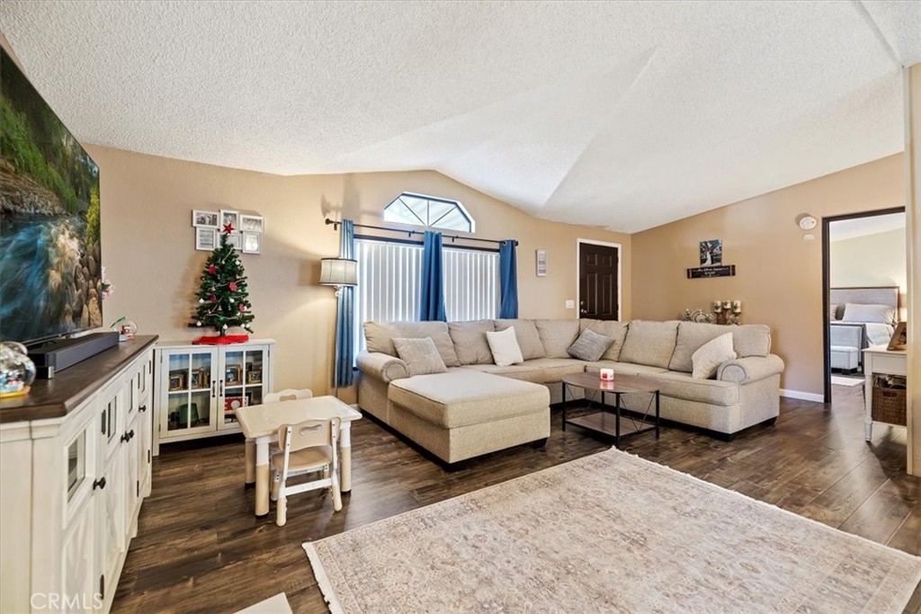 4901 Green River Road, Unit 181 Corona, CA 92878 - Photo 16 of 47