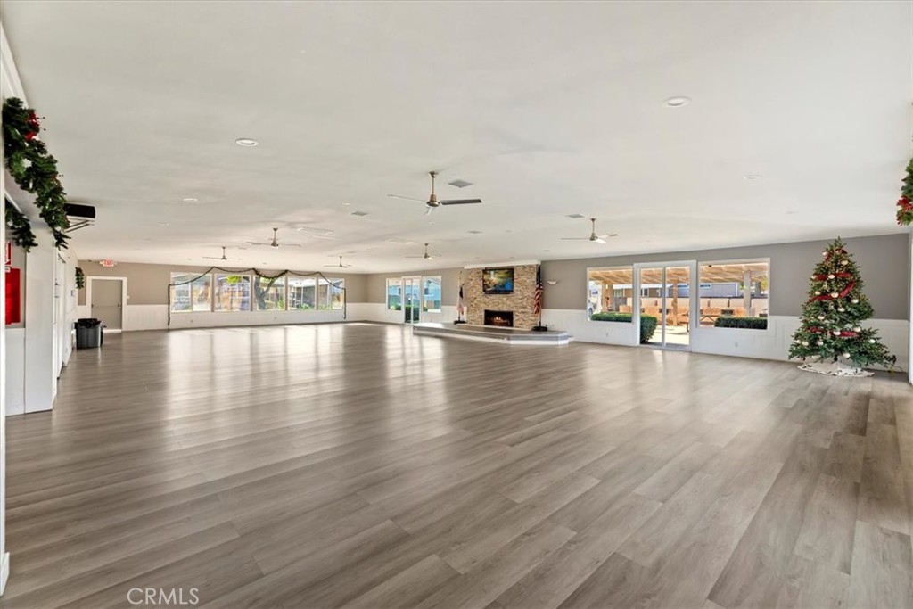 4901 Green River Road, Unit 181 Corona, CA 92878 - Photo 34 of 47