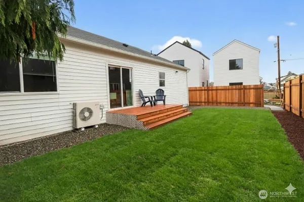 $539,000 | 2415 Cedar Street, Unit A, Everett, WA 98201