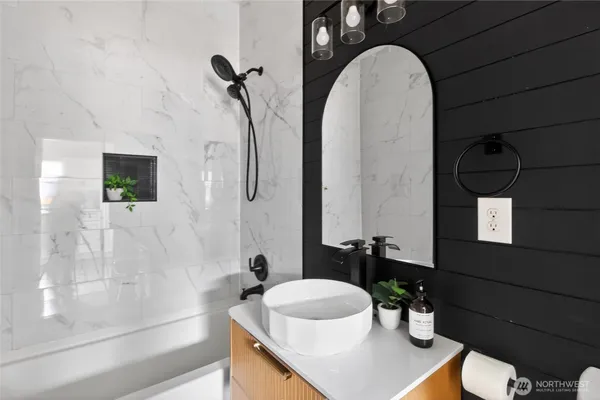 $539,000 | 2415 Cedar Street, Unit A, Everett, WA 98201