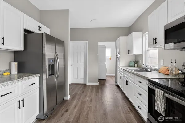 $539,000 | 2415 Cedar Street, Unit A, Everett, WA 98201