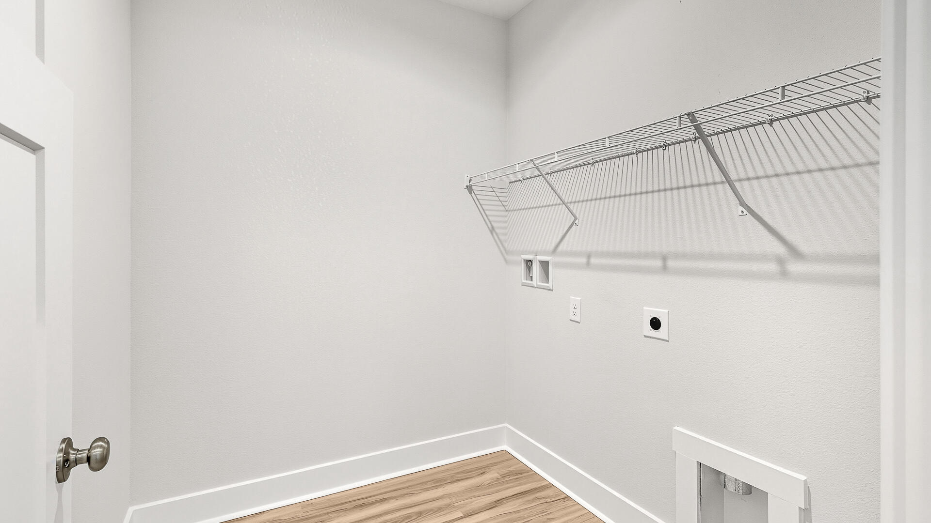 4613 Soldier Court Crestview, FL 32539 - Photo 13 of 33 a view of a small space