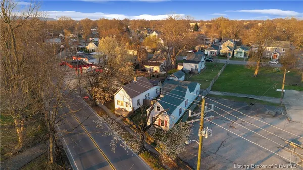 $183,600 | 826 East 8th Street, New Albany, IN 47150