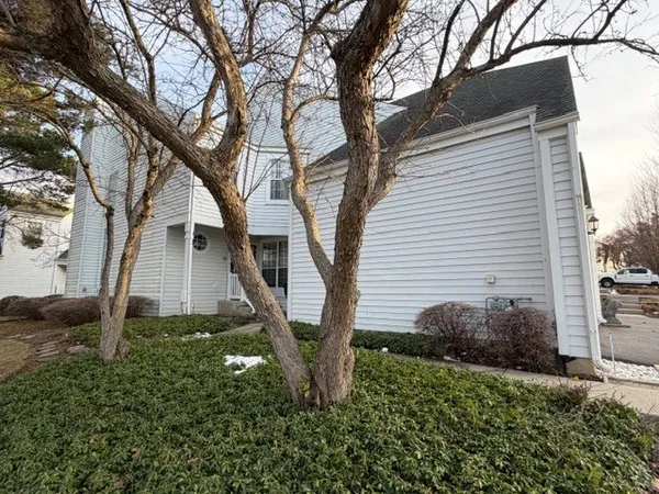 $349,900 | 428 Country Ln Court, Wauconda, IL 60084