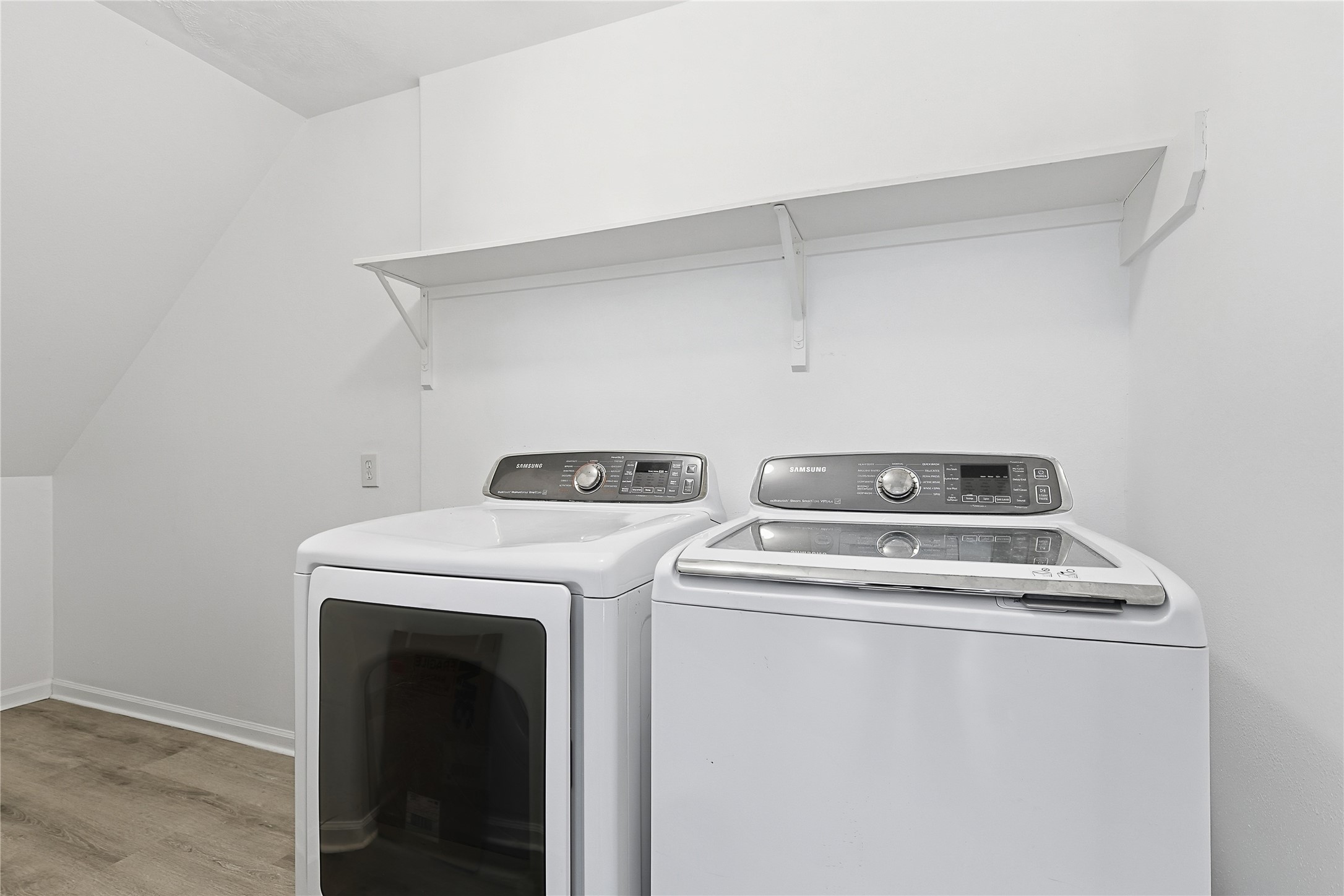 9511 Alex Springs Lane Houston, TX 77044 - Photo 11 of 22