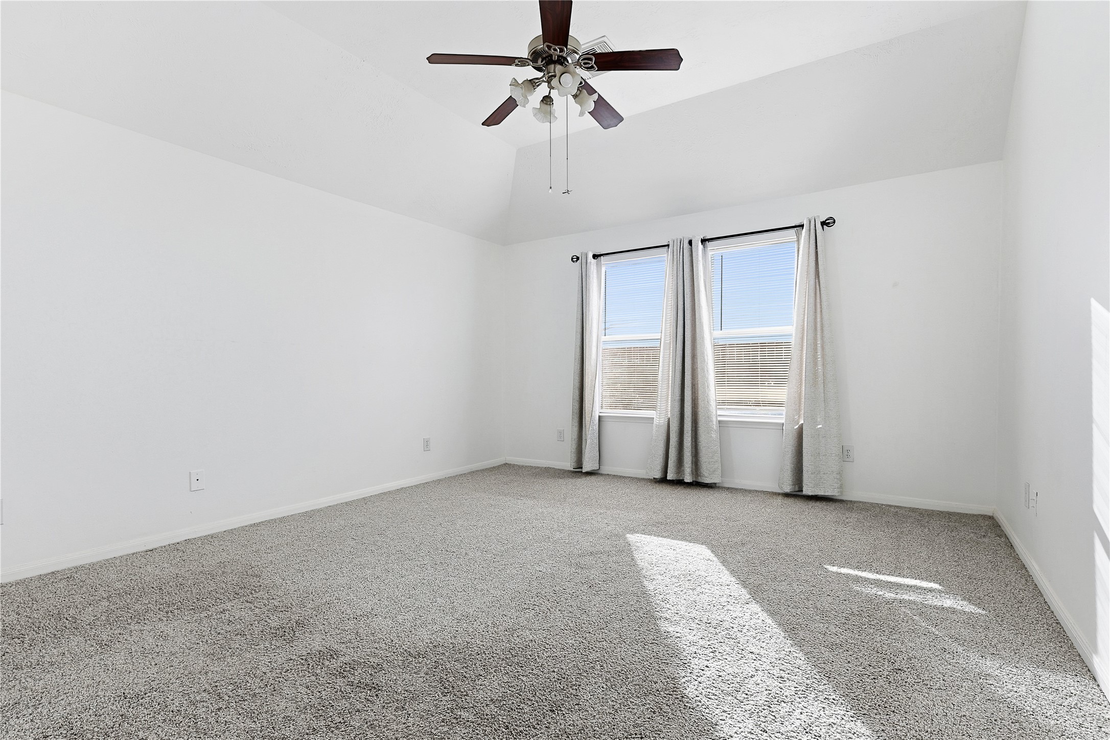 9511 Alex Springs Lane Houston, TX 77044 - Photo 12 of 22