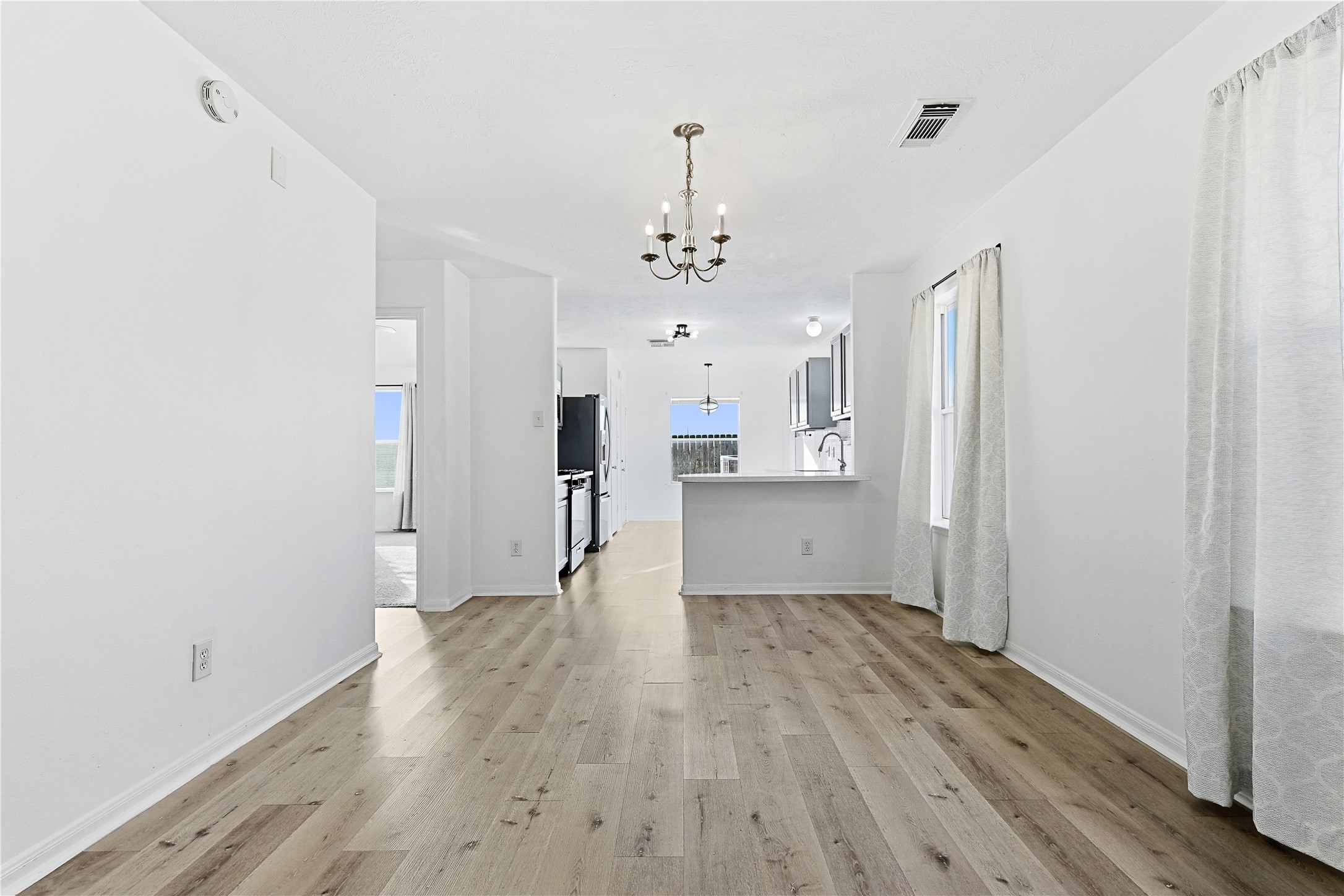 9511 Alex Springs Lane Houston, TX 77044 - Photo 5 of 22