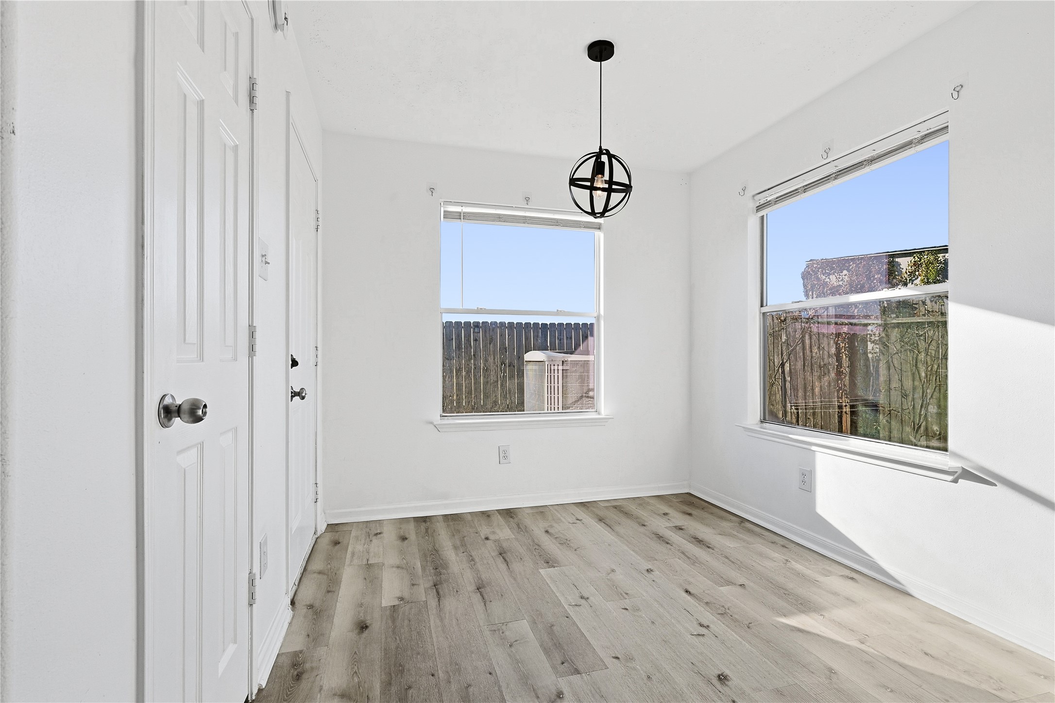 9511 Alex Springs Lane Houston, TX 77044 - Photo 7 of 22