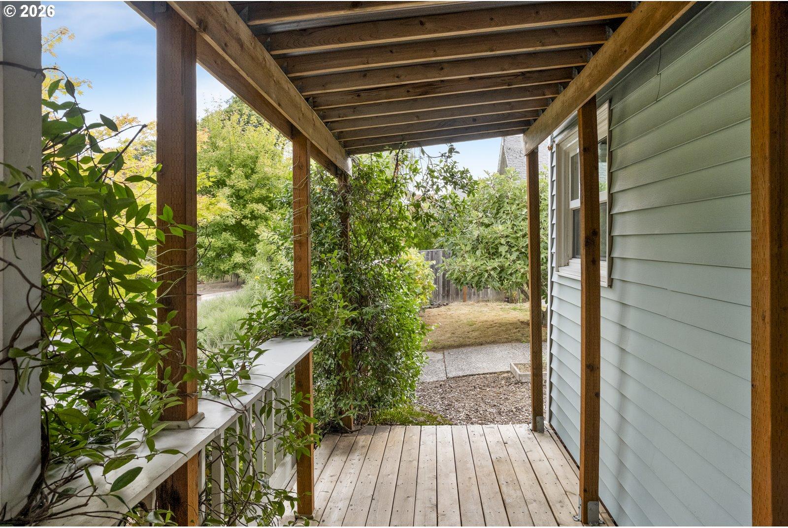 1808 Northeast Rosa Parks Way Portland, OR 97211 - Photo 6 of 48 Gallery Image 6