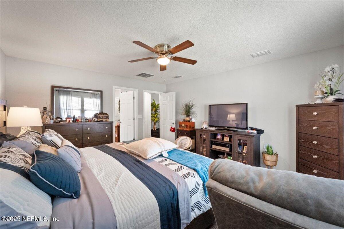 8334 Fouraker Forest Road Jacksonville, FL 32221 - Photo 25 of 32 25-JAXREP_8334_Fouraker_Forest_Rd_Jackso