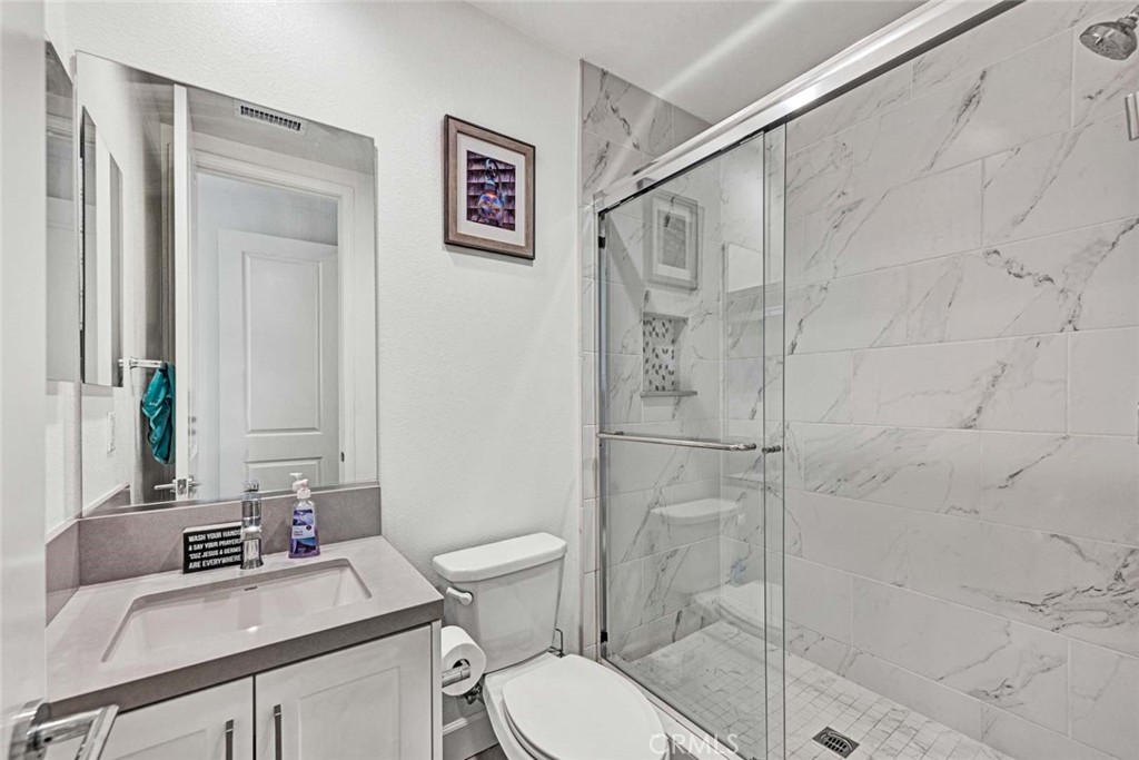 1270 Providence Loop Placentia, CA 92870 - Photo 23 of 59 En-suite downstairs separate bathroom.