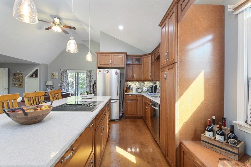 111 Howland Road Lakeville, MA 02347 - Photo 30 of 42