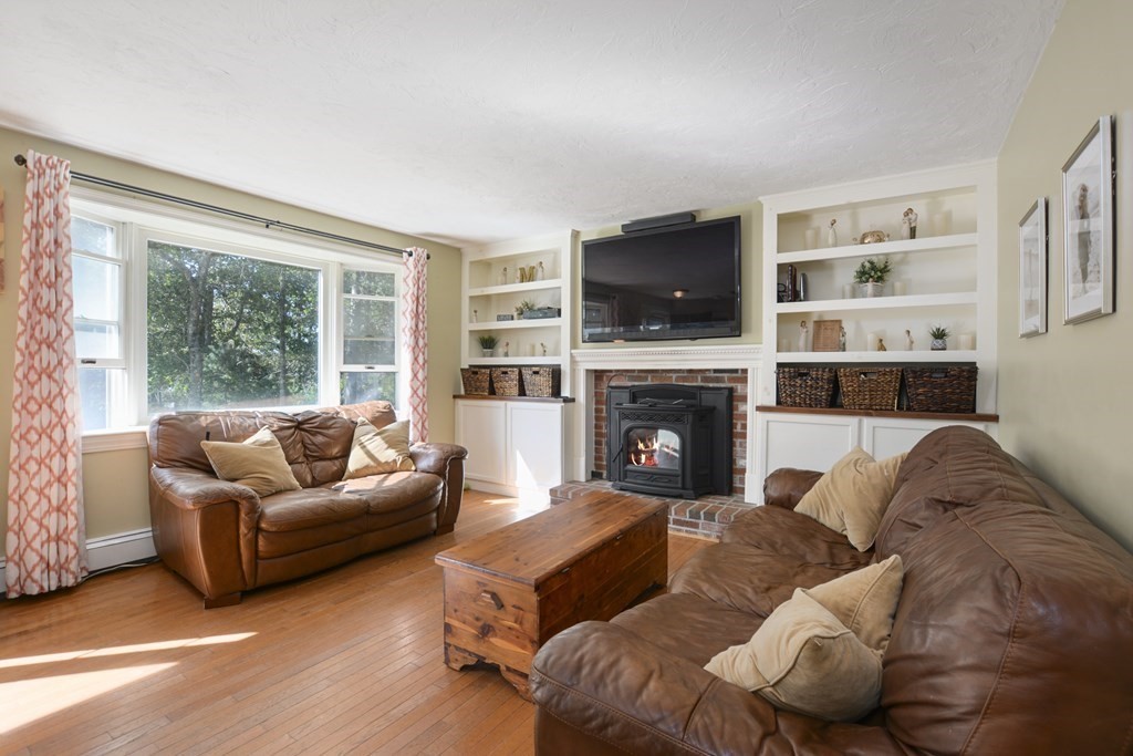 111 Howland Road Lakeville, MA 02347 - Photo 7 of 42