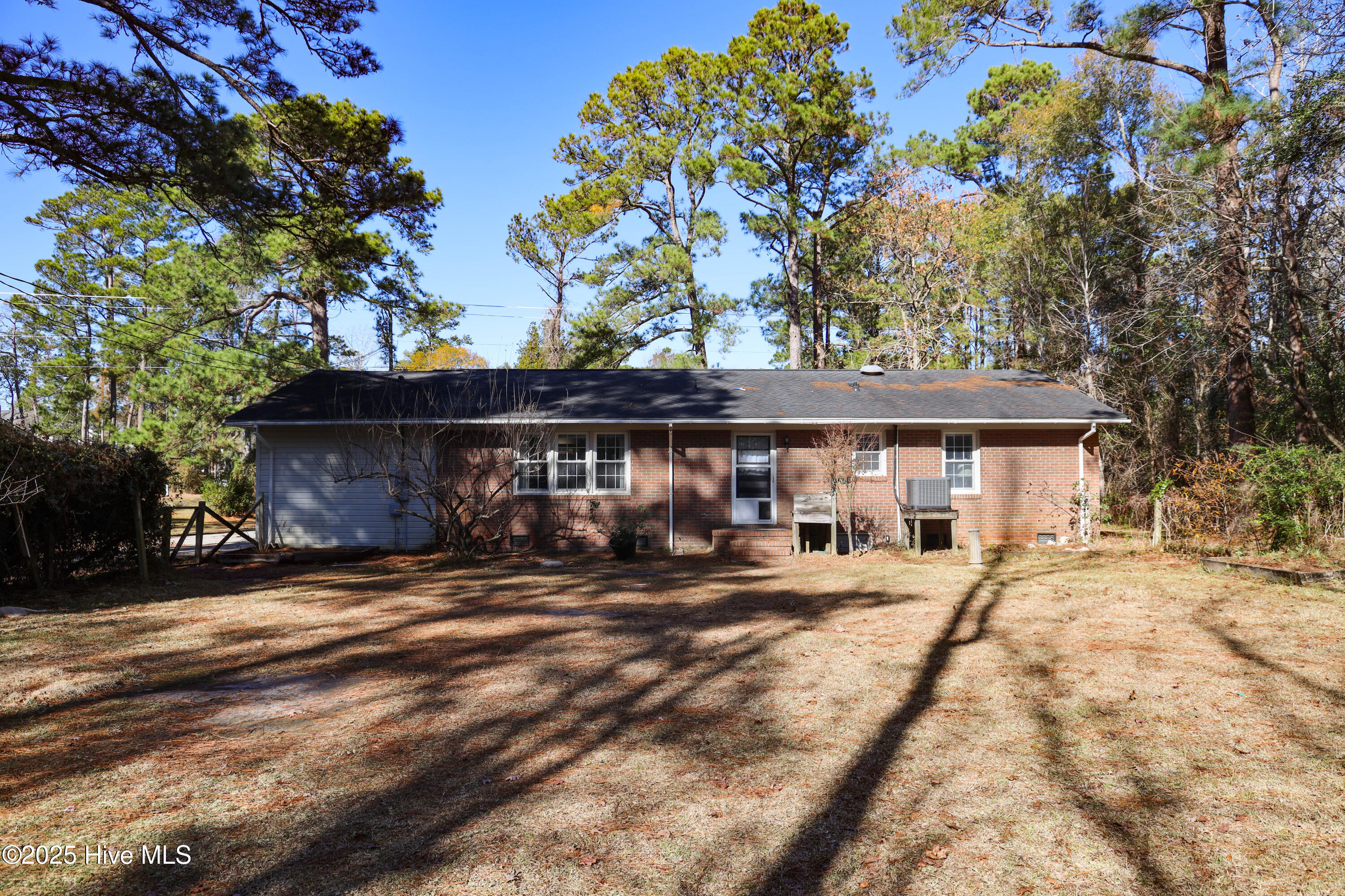 1104 Middle Sound Loop Road Wilmington, NC 28411 - Photo 48 of 73 Photo Dec 19 2025, 1 00 49 PM