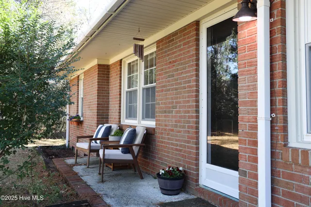 $363,000 | 1104 Middle Sound Loop Road, Wilmington, NC 28411