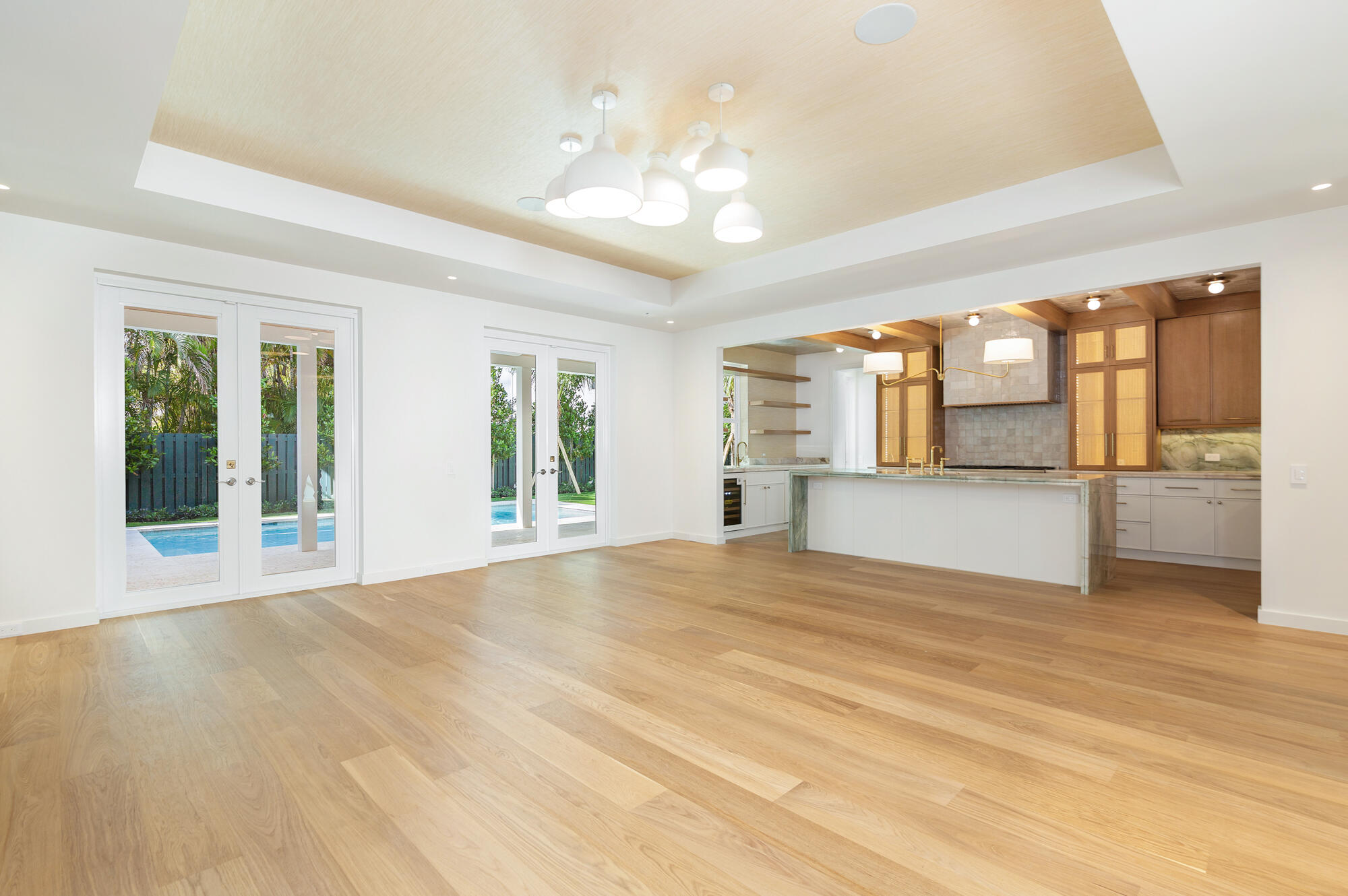242 Alpine Road West Palm Beach, FL 33405 - Photo 4 of 7 low-5