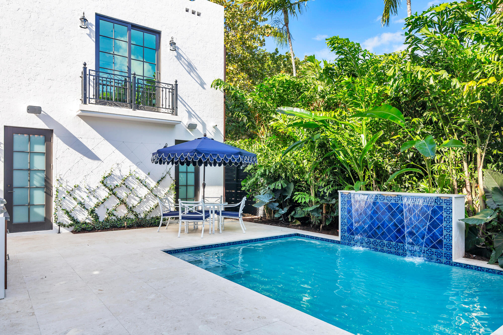 265 Marlborough Road West Palm Beach, FL 33405 - Photo 26 of 31 pool w:cabana