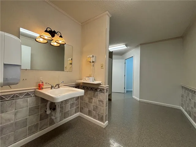 $1 | Undisclosed Address, Mount Jewett, PA 16740