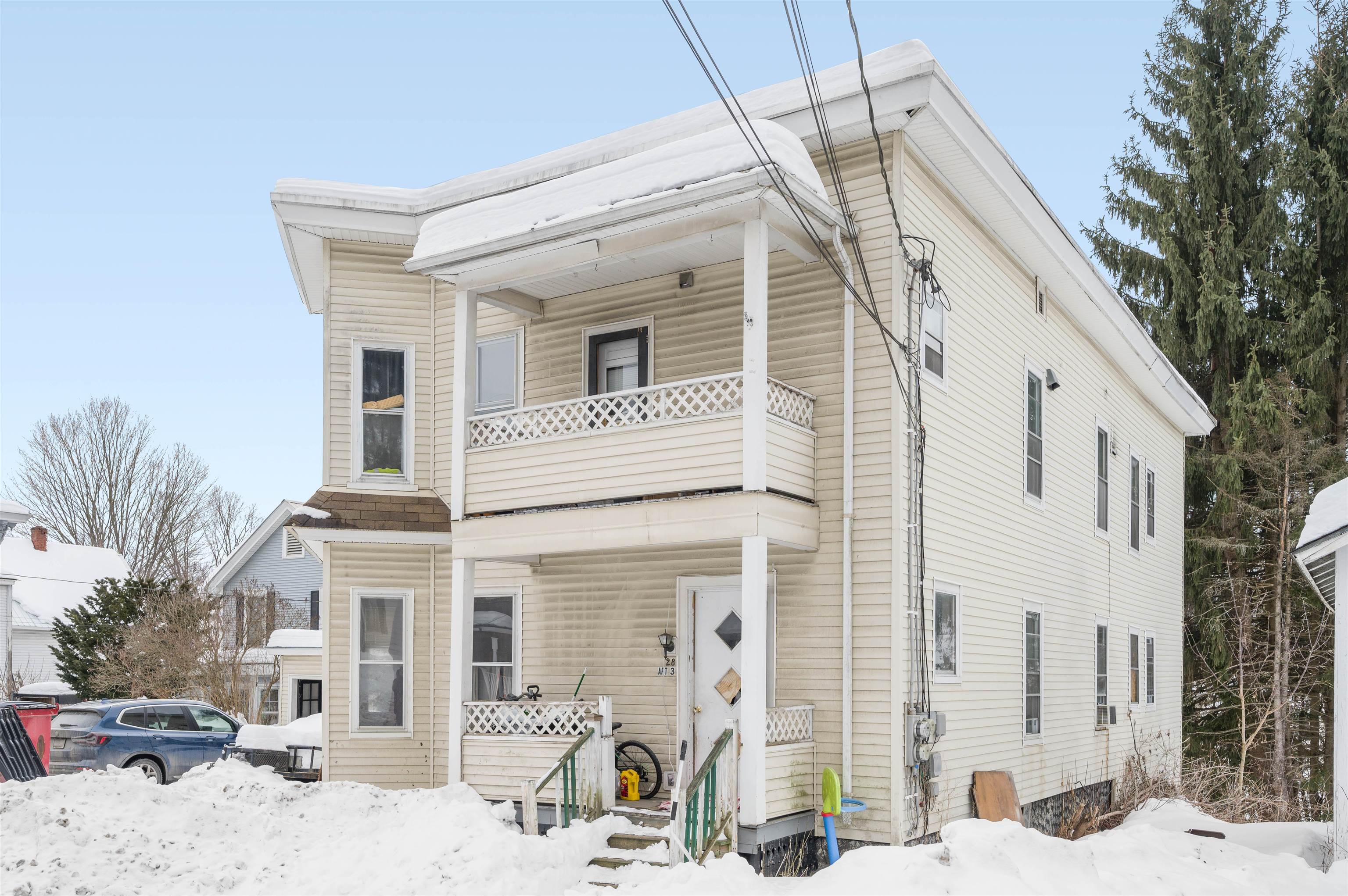 28 Pleasant Street Barre, VT 05641 - Photo 2 of 23