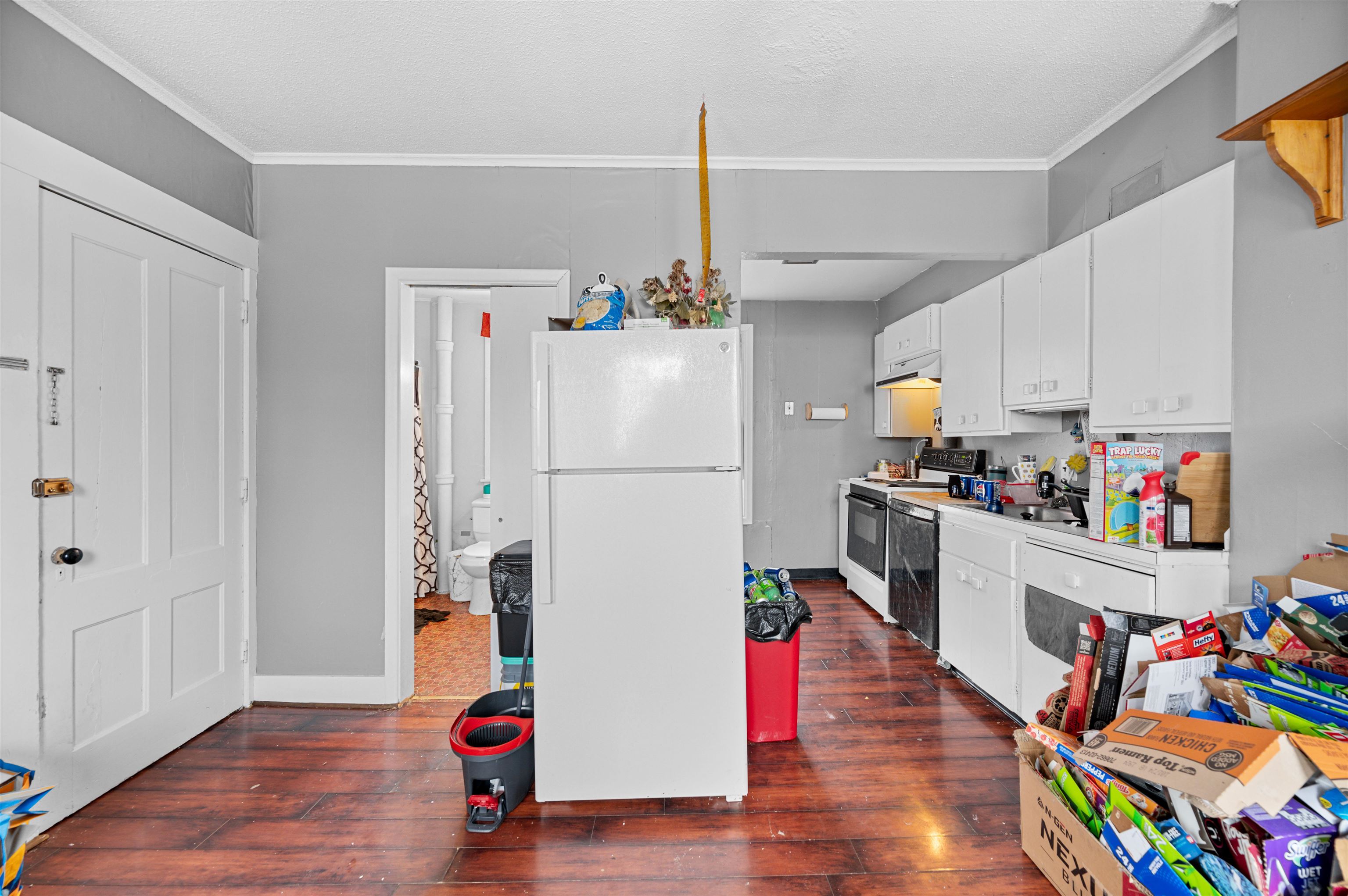 28 Pleasant Street Barre, VT 05641 - Photo 5 of 23