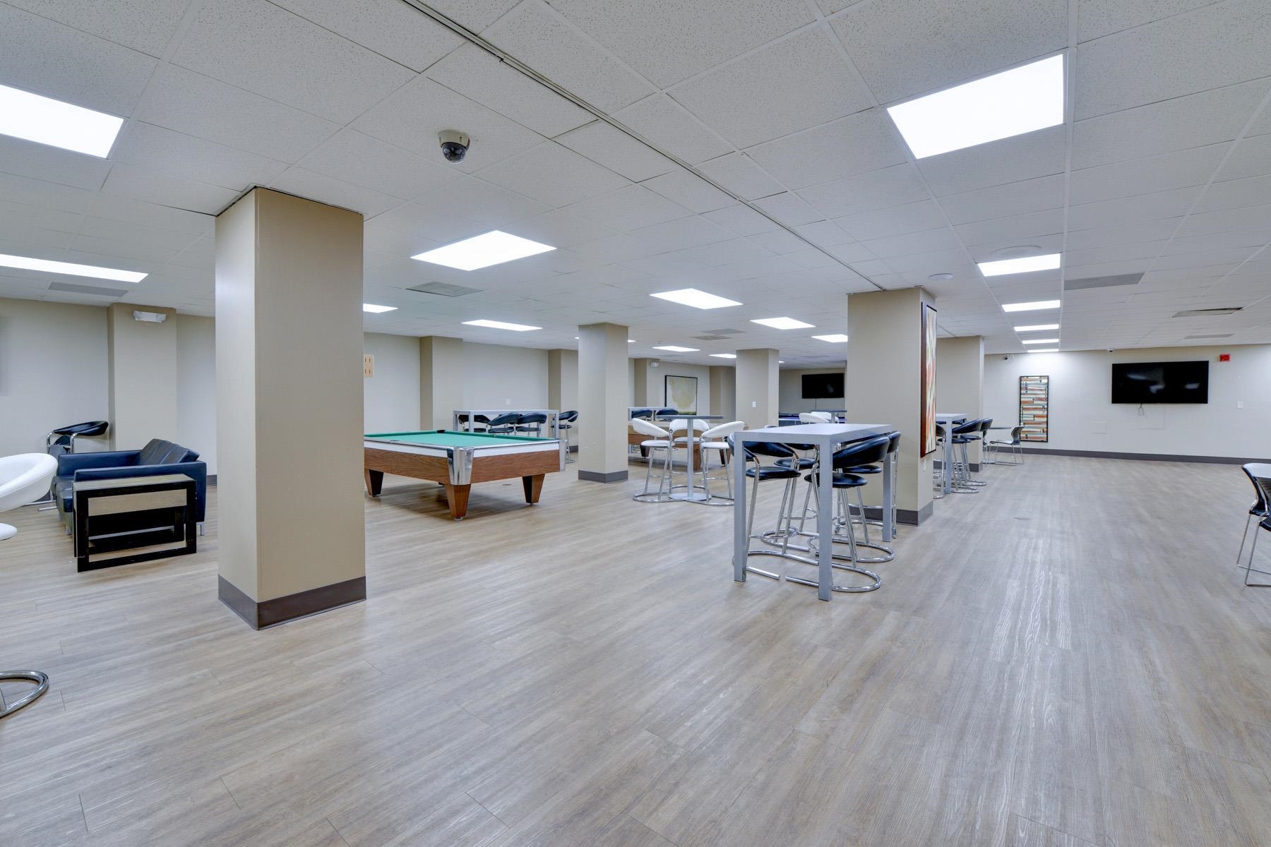 401 Harmon Cove Tower, Unit 401 Secaucus, NJ 07094 - Photo 37 of 49