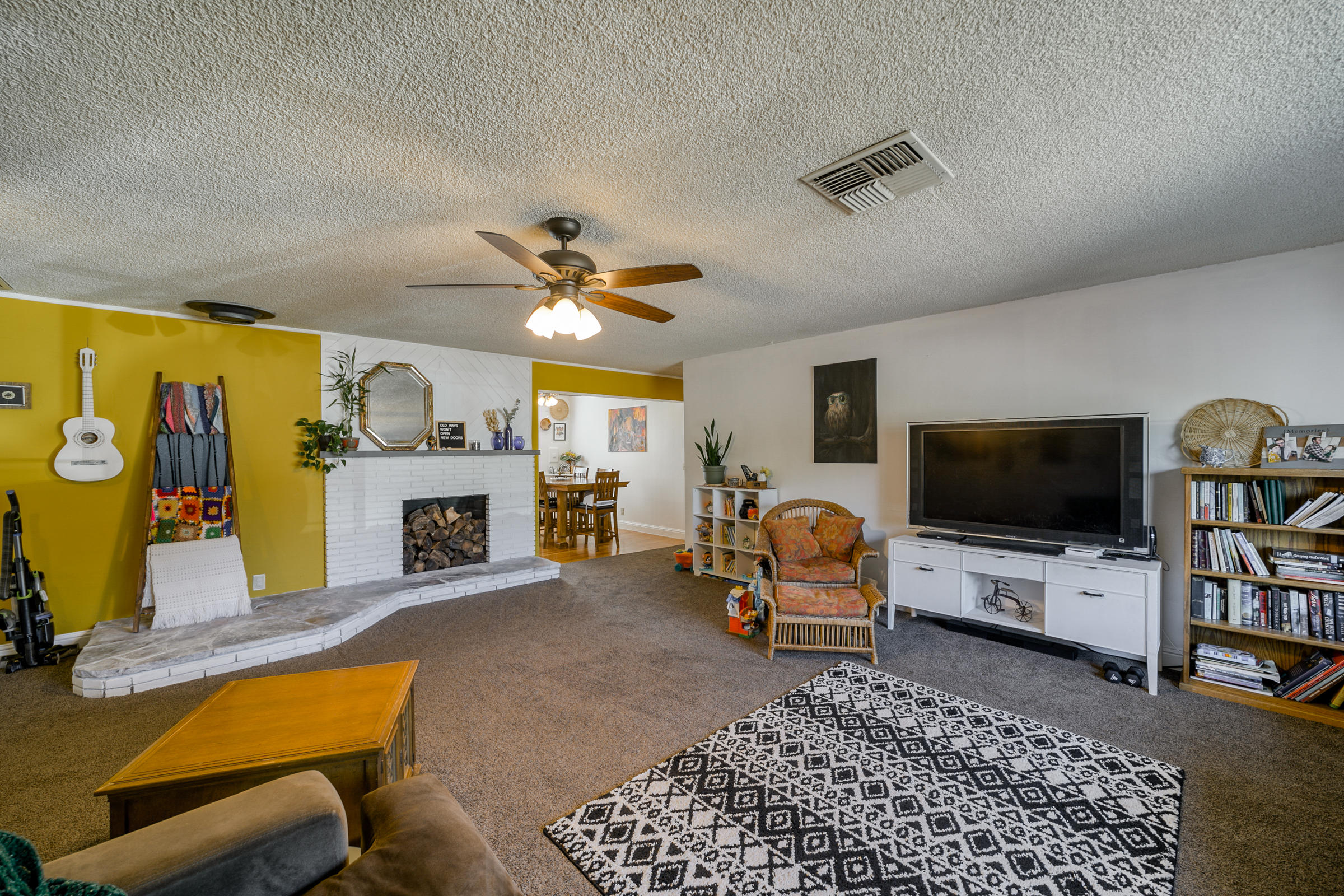 788 Ridge Road Redding, CA 96003 - Photo 19 of 59 HV7A5253