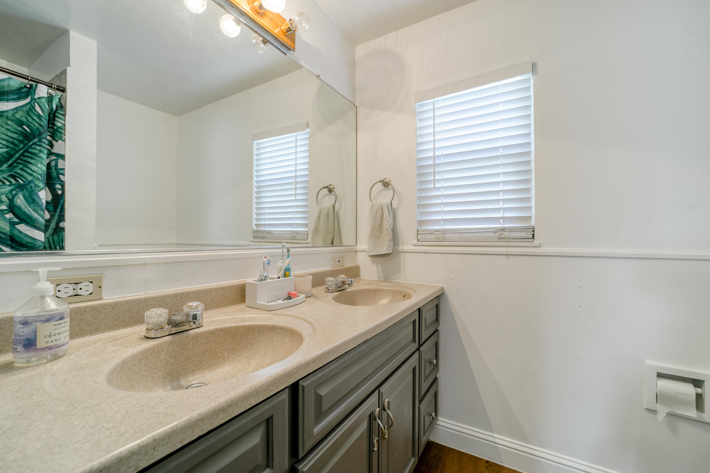 788 Ridge Road Redding, CA 96003 - Photo 28 of 59 HV7A5143