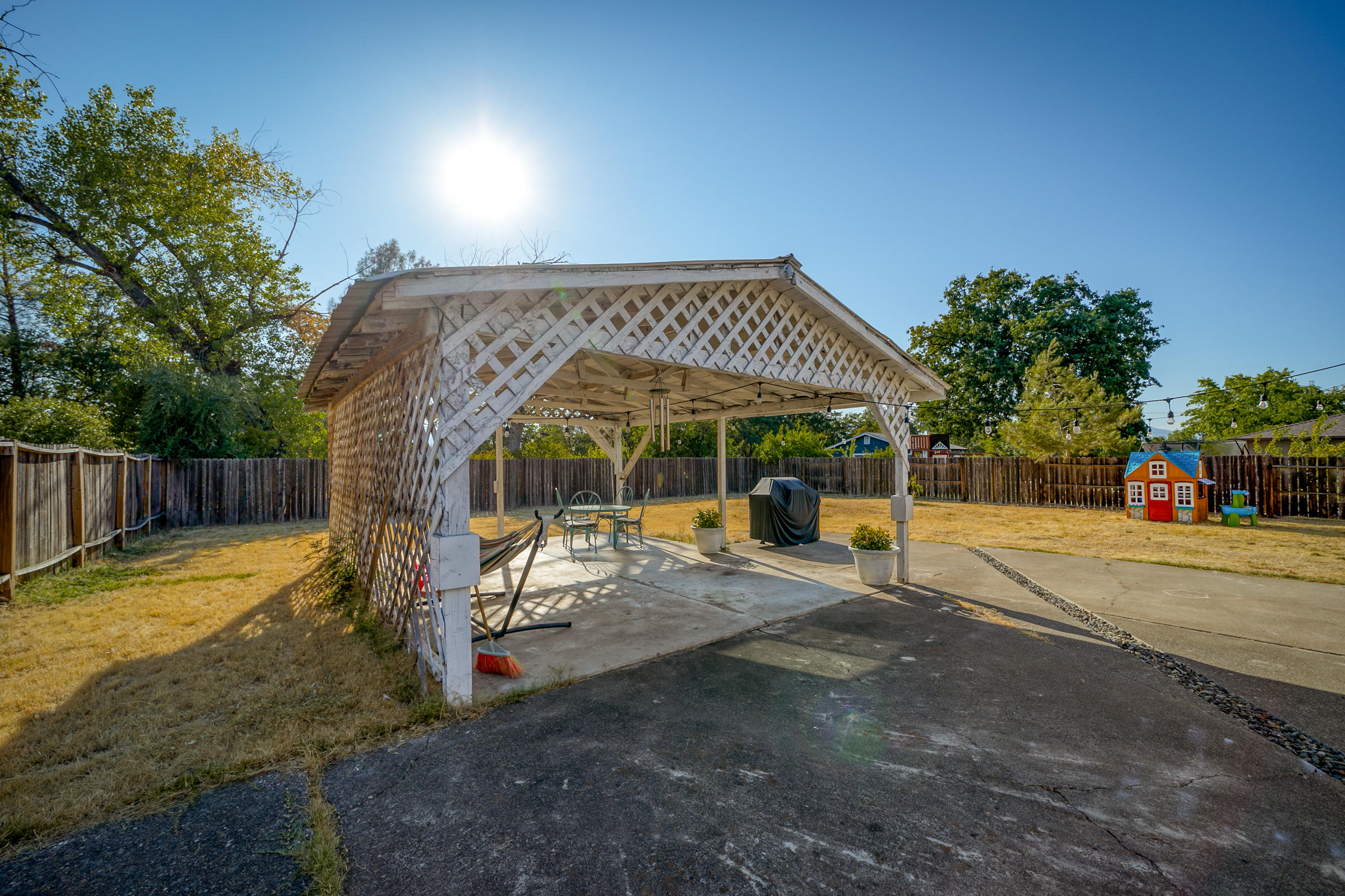 788 Ridge Road Redding, CA 96003 - Photo 48 of 59 HV7A5313