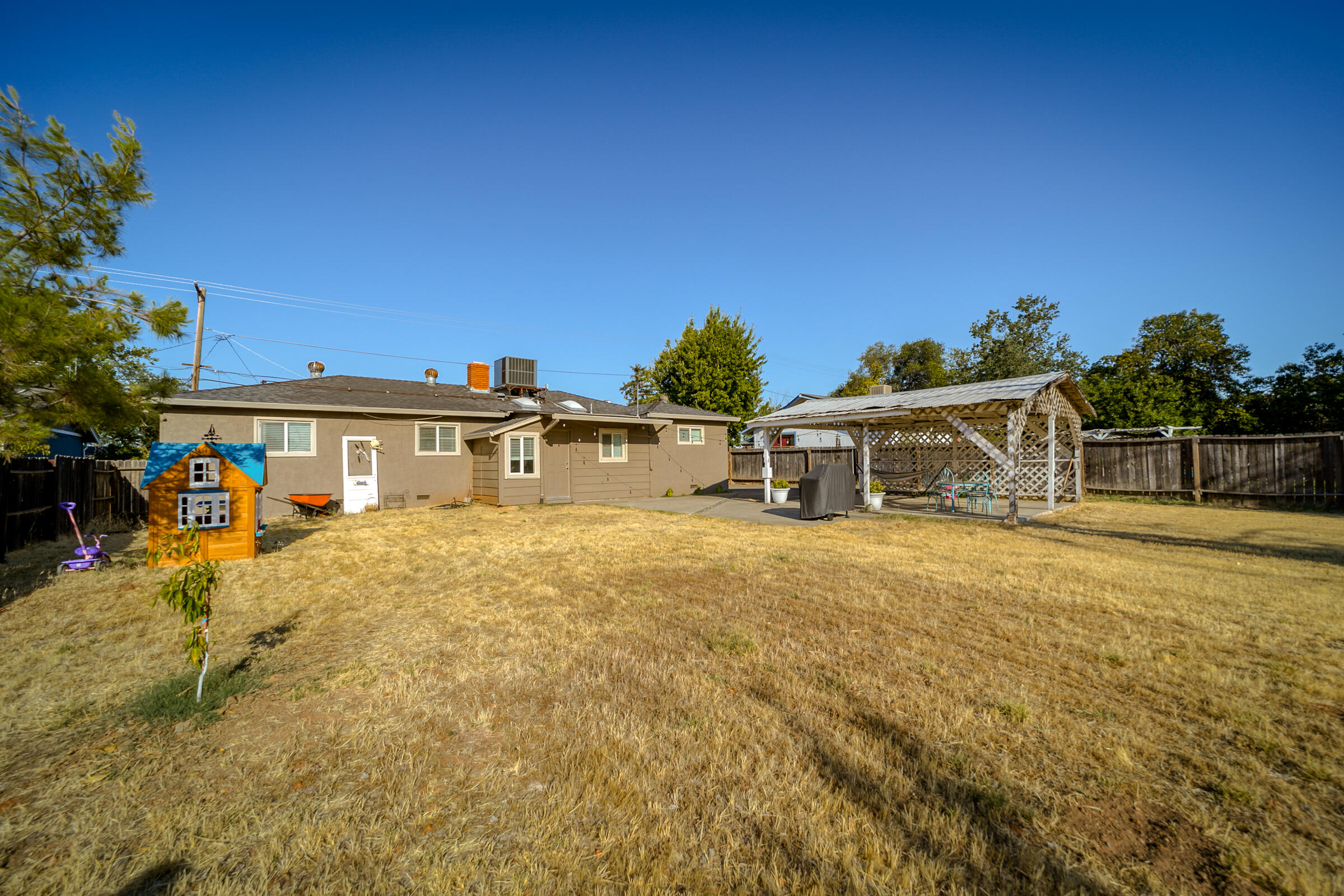 788 Ridge Road Redding, CA 96003 - Photo 51 of 59 HV7A5328