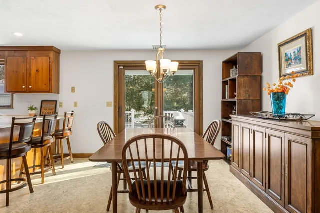 $800,000 | 18 Six Penny Lane, Dennis, MA 02638