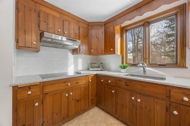 $800,000 | 18 Six Penny Lane, Dennis, MA 02638