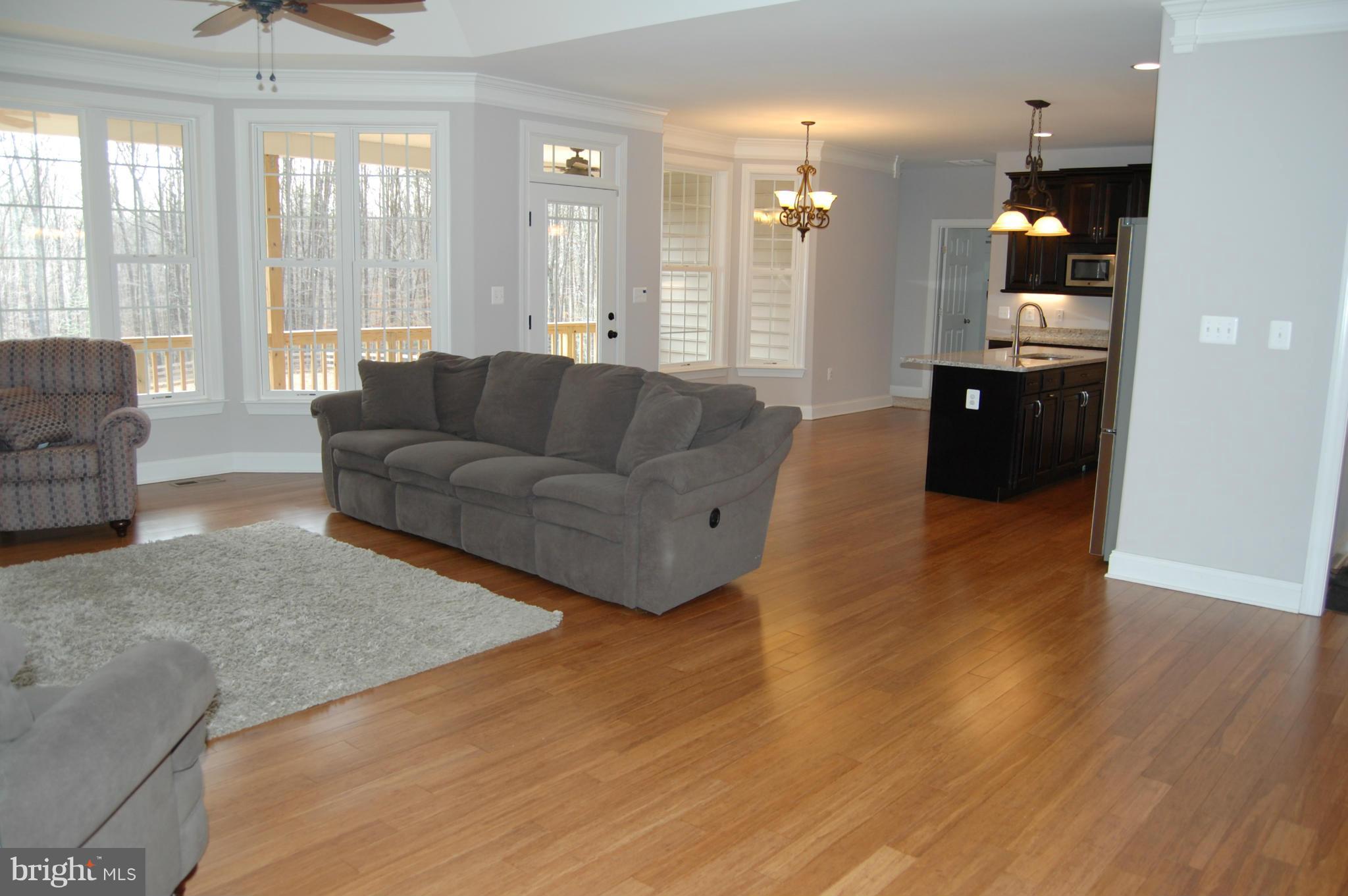 261 Cropp Road Fredericksburg, VA 22406 - Photo 10 of 30 Living Room