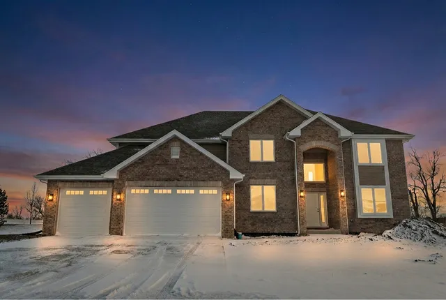 $769,000 | 8137 Stanley Trail South, Frankfort, IL 60423