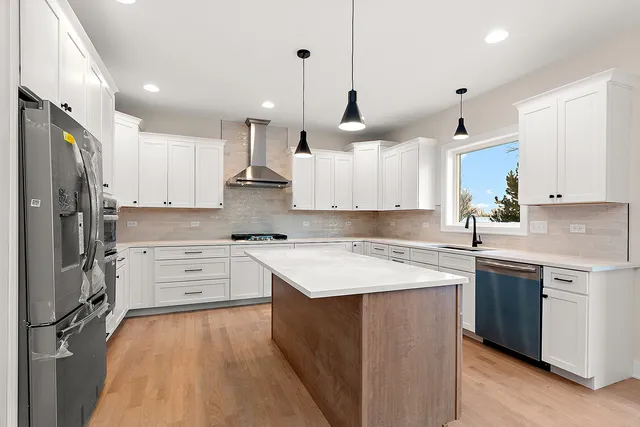 $769,000 | 8137 Stanley Trail South, Frankfort, IL 60423