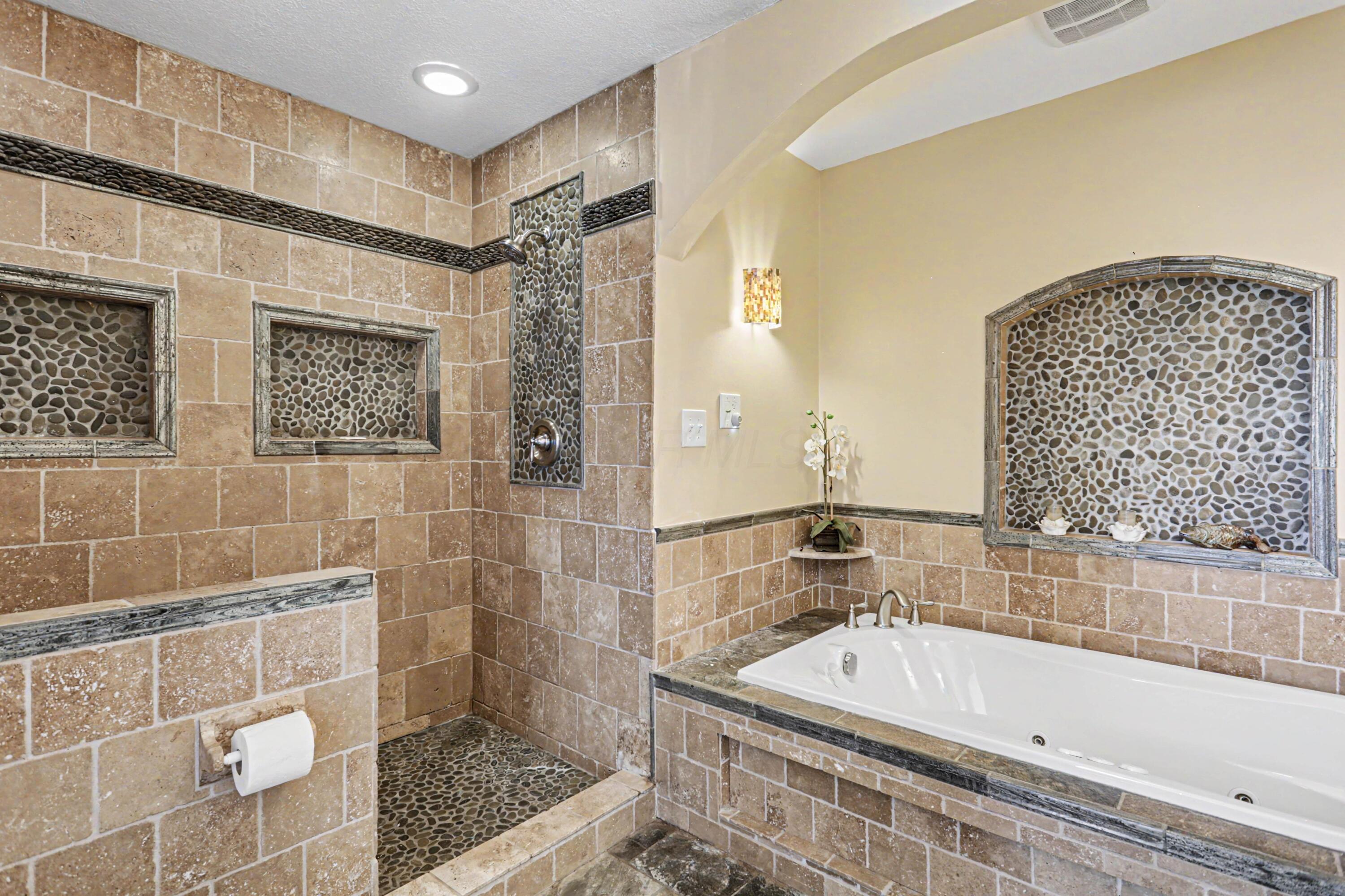 4353 Hoover Road Grove City, OH 43123 - Photo 15 of 34