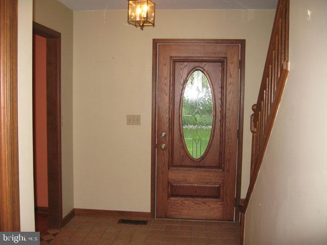 133 Timber Lane Lebanon, PA 17042 - Photo 2 of 13 Gallery Image 2