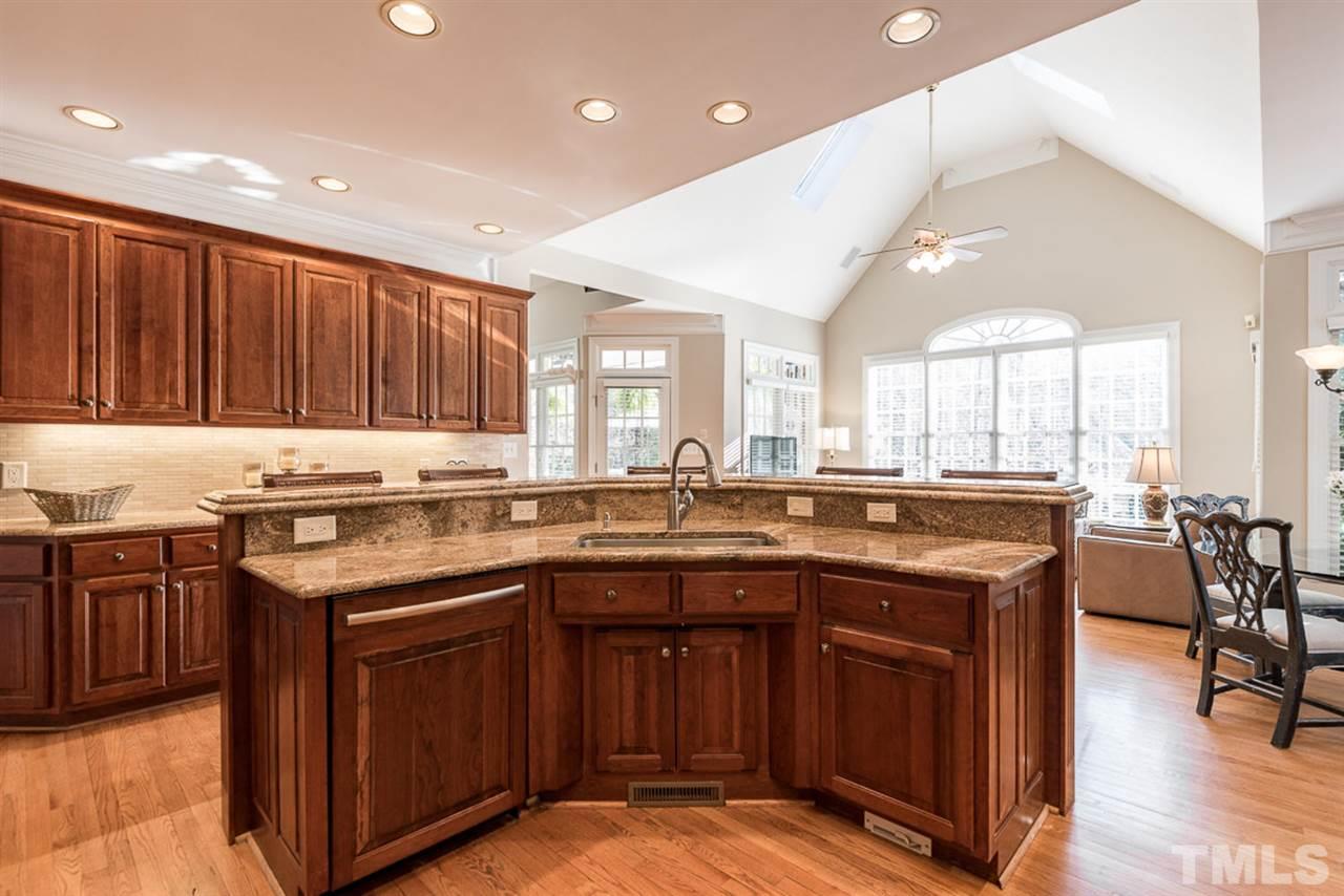 4620 White Chapel Way Raleigh, NC 27615 - Photo 7 of 25