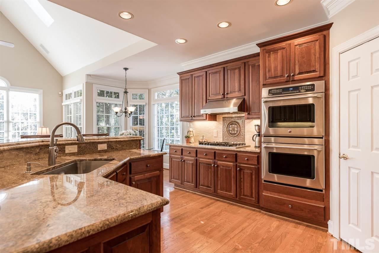 4620 White Chapel Way Raleigh, NC 27615 - Photo 9 of 25 SS appliances with dual oven