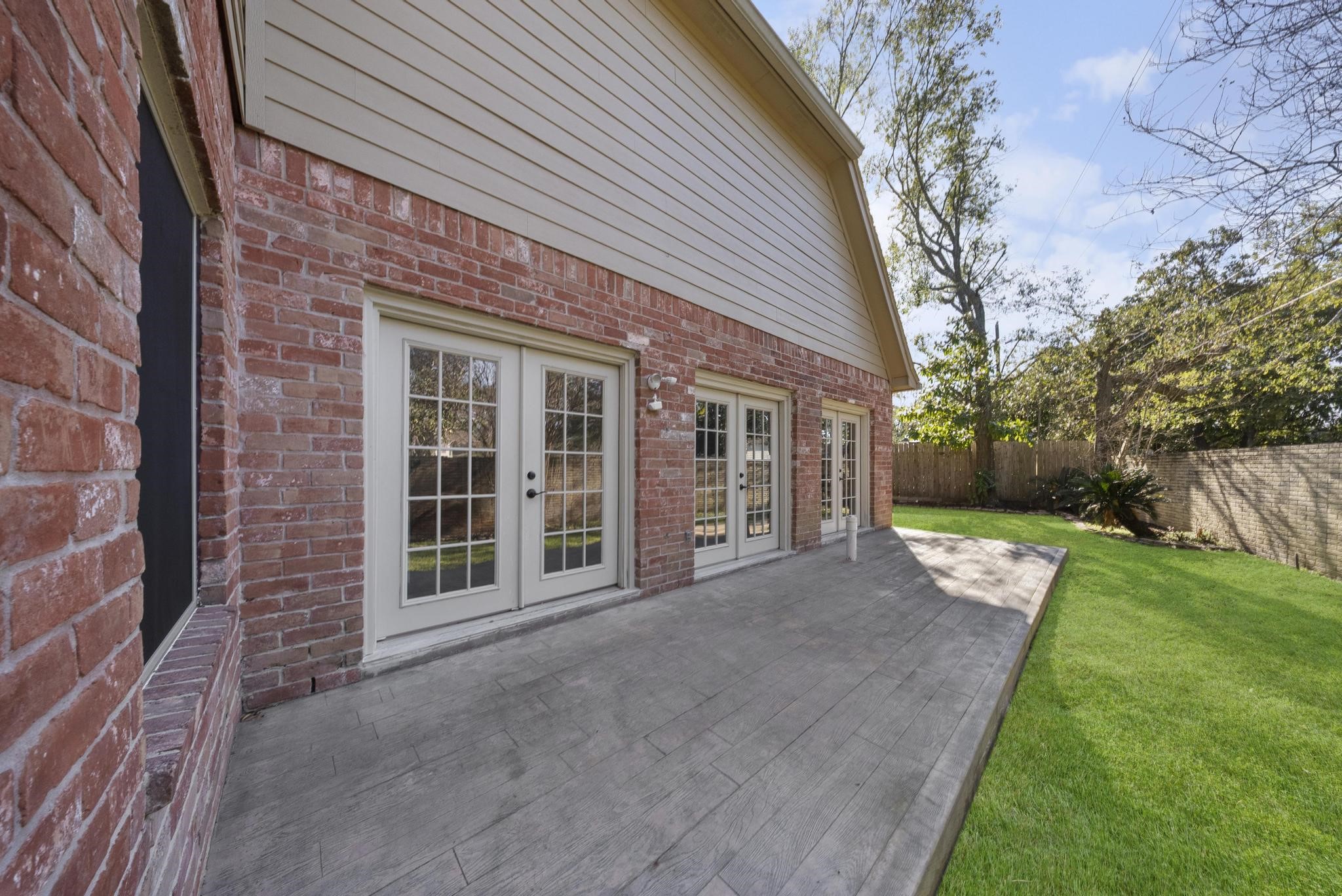 11626 Taos Lane Houston, TX 77070 - Photo 31 of 32 a view of a house with a yard