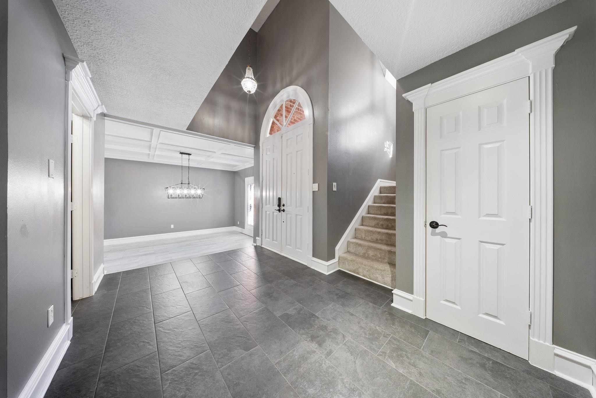 11626 Taos Lane Houston, TX 77070 - Photo 5 of 32 a view of a livingroom with wooden floor and entryway